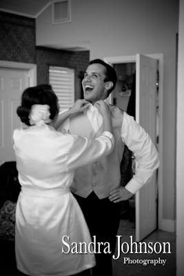 Best Lakeside wedding at Paradise Cove in Orlando, Florida - Wedding photographer - Sandra Johnson (SJFoto.com)